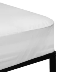 Emma And Oliver Smooth Fabric Waterproof And Hypoallergenic Mattress Protector -Emma And Oliver GUEST daf332f1 1c80 4530 ba85 88d3eae6119b